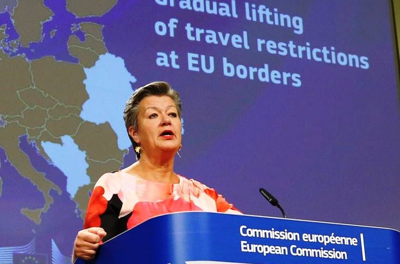 Comissão Europeia pede reabertura das fronteiras internas da UE a partir de 15 de junho