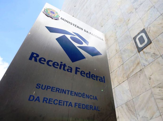 IRPF: Receita abre amanhã consulta para lote residual de restituições