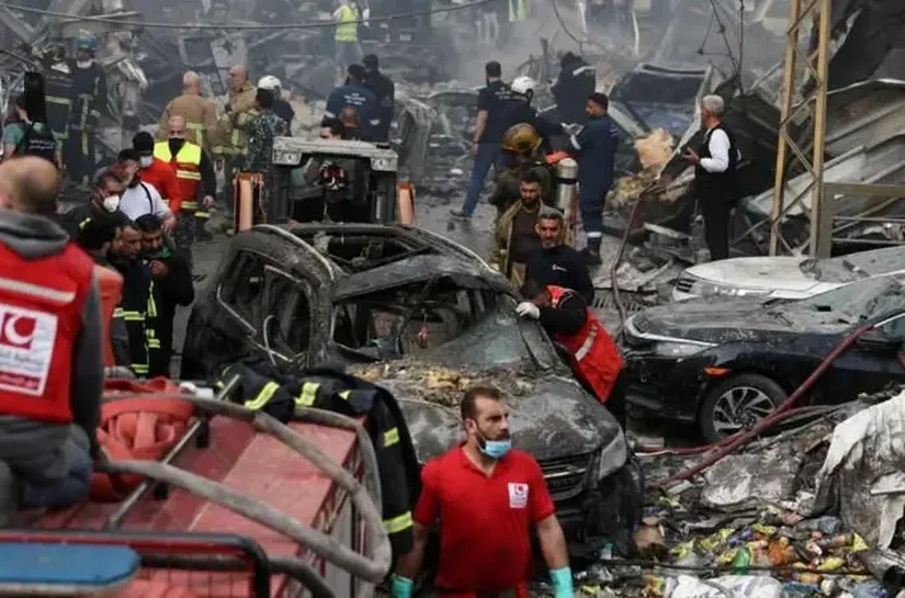 Petroleiros param de passar pelo Estreito de Ormuz em meio a ataques de Israel ao Líbano no 1º dia de cessar-fogo, diz mídia iraniana