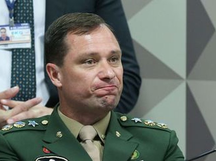 Comandante da Marinha diz que é preciso individualizar condutas e que delação de Cid repercutiu dentro das Forças
