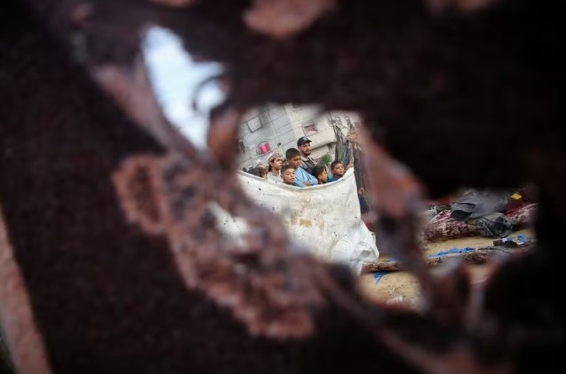 Bombardeios israelenses deixam 14 mortos em Gaza e mais de 20 no Líbano