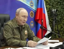 Rússia está criando 'zona de segurança' inegociável na Ucrânia, diz Putin