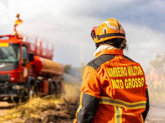 Governo de MT lança operação de combate aos incêndios no Pantanal