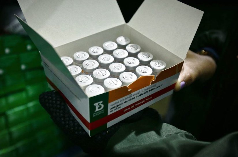 Novo contrato com Butantan depende de registro definitivo da CoronaVac