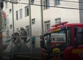 Avião de pequeno porte cai, atinge prédio em Belo Horizonte e mata 2