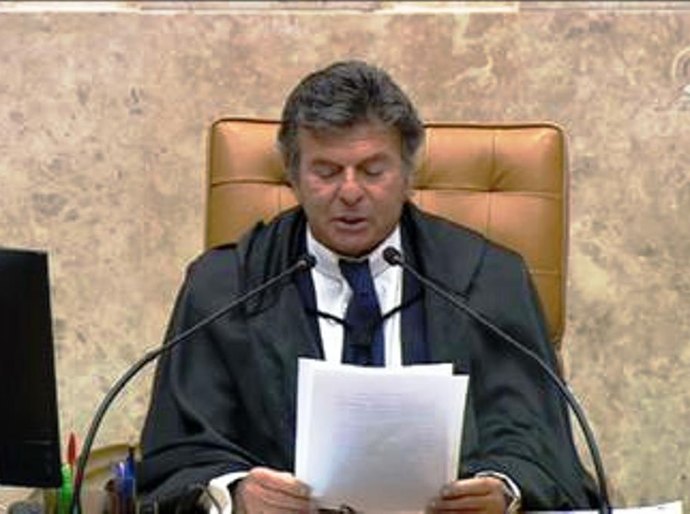 Fux anuncia cancelamento da reunião dos chefes de poderes
