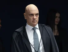 Moraes pede a Zanin sessão na quinta para julgamento de Bolsonaro
