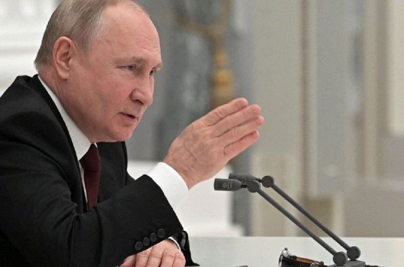 Questionado sobre uso de forças russas, Putin diz que “cumprirá obrigações se necessário”