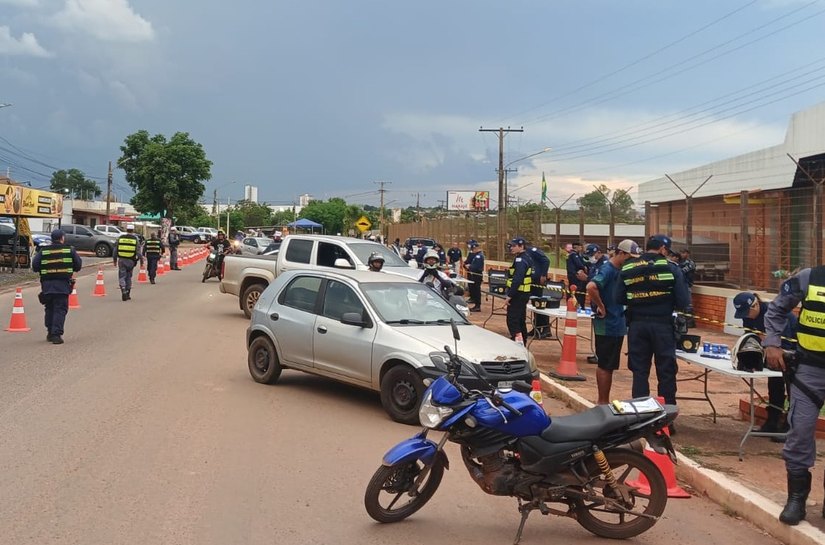 Operação Lei Seca em Várzea Grande termina com quatro presos por embriaguez e 43 veículos removidos