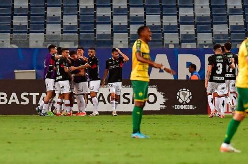 Em casa, Cuiabá perde para Palestino-CHi e é eliminado nos playoffs da Sul-Americana