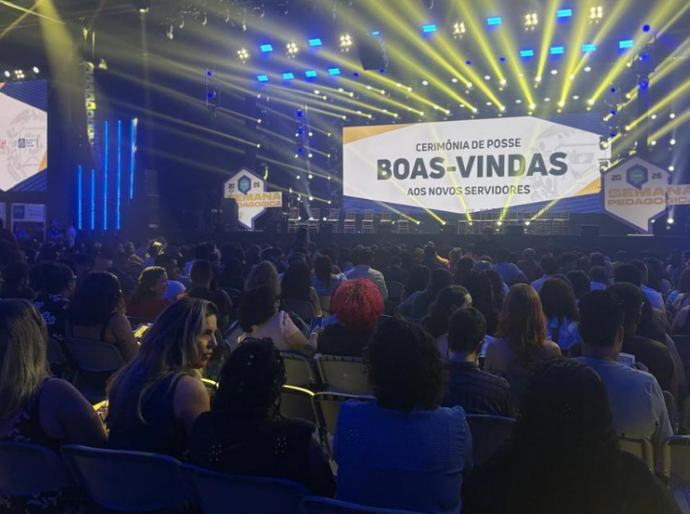 Governo de MT empossa 1.230 professores aprovados no concurso da Seduc