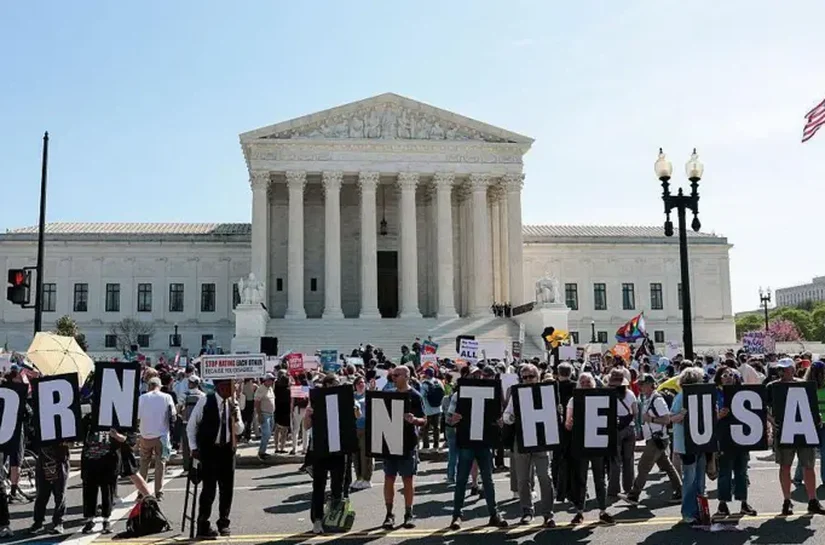 Trump perde batalha na Suprema Corte para acabar com cidadania americana a filhos de imigrantes
