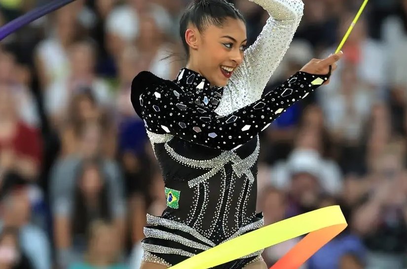 Ginástica rítmica: Bárbara Domingos põe Brasil em 1ª final individual