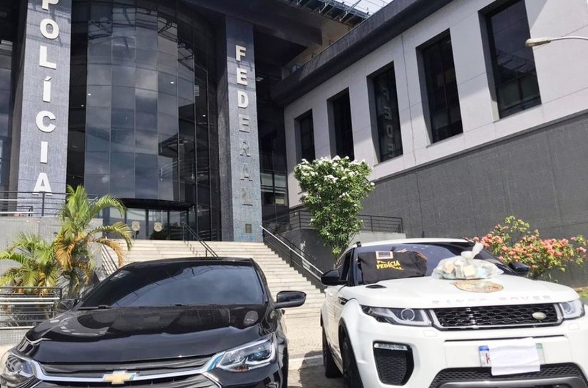 PF prende 12 suspeitos de tráfico internacional de drogas; quadrilha utilizava mergulhadores e levava cocaína para a Holanda