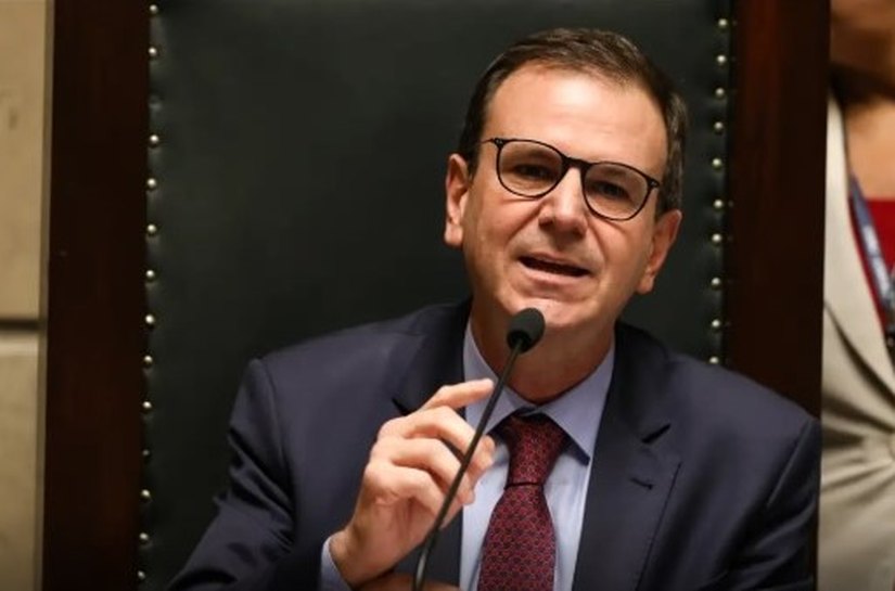 Paes assume novo mandato e propõe Força Municipal armada