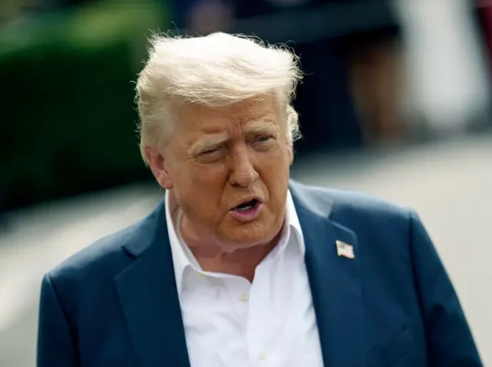 Depois de tarifa ao Brasil, Trump anuncia 30% de taxa para México e União Europeia