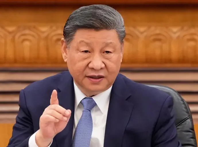 China retalia EUA com tarifa de 125% e dólar despenca em relação a moedas de outros países ricos