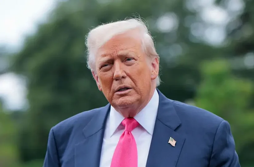 Trump diz que não vai adiar prazo para entrada em vigor das tarifas: 'Grande dia para a América'
