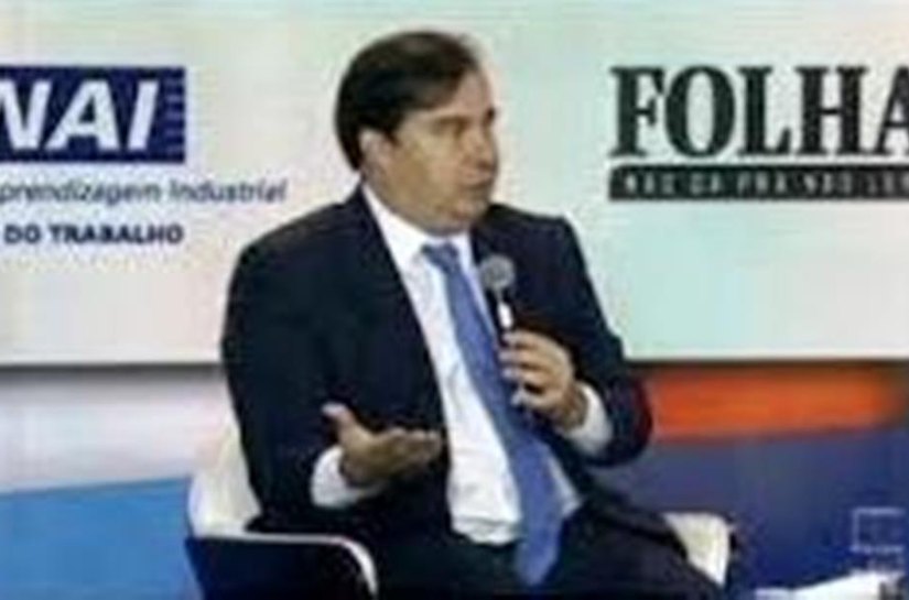 Maia chama novo imposto de 'jeitinho' e diz que votará contra se governo enviar proposta