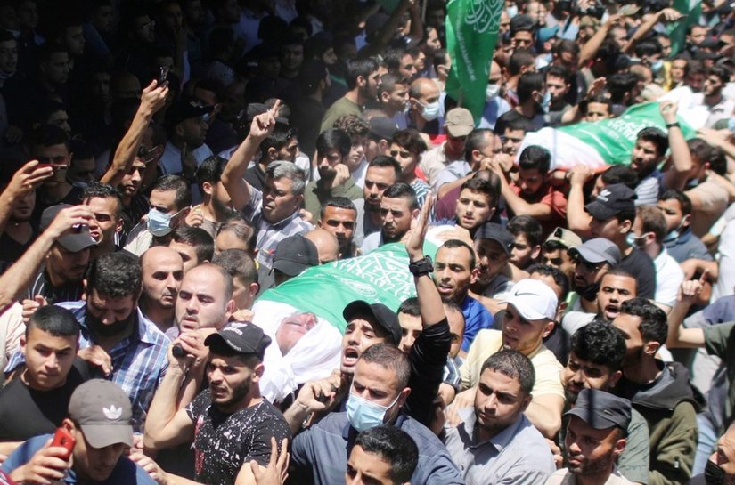 Número de mortos em Gaza sobe para 83; Israel anuncia envio 'massivo' de forças de segurança para conter violência