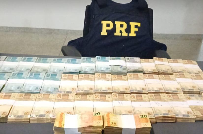 Homem é preso em Sorriso,MT, com R$ 300 mil em espécie sem origem declarada em veículo adesivado com propaganda eleitoral