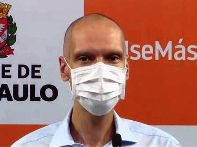 Em quadro irreversível, Covas recebe visitas de amigos, padre e políticos