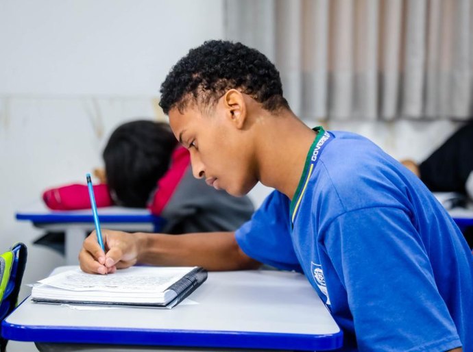 Interessados em ingressar na rede estadual de ensino devem atualizar ou criar cadastro em sistema de matrícula