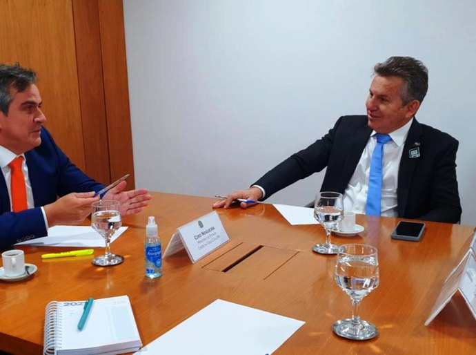 Ministro garante ao governador Mendes'segurança jurídica total' para Ferrovia Estadual