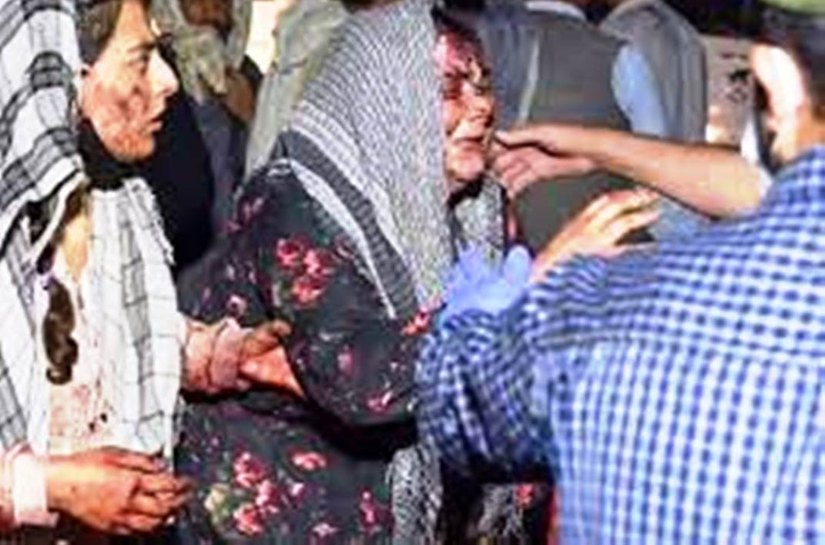 Explosões nos arredores do aeroporto de Cabul matam ao menos 60 pessoas