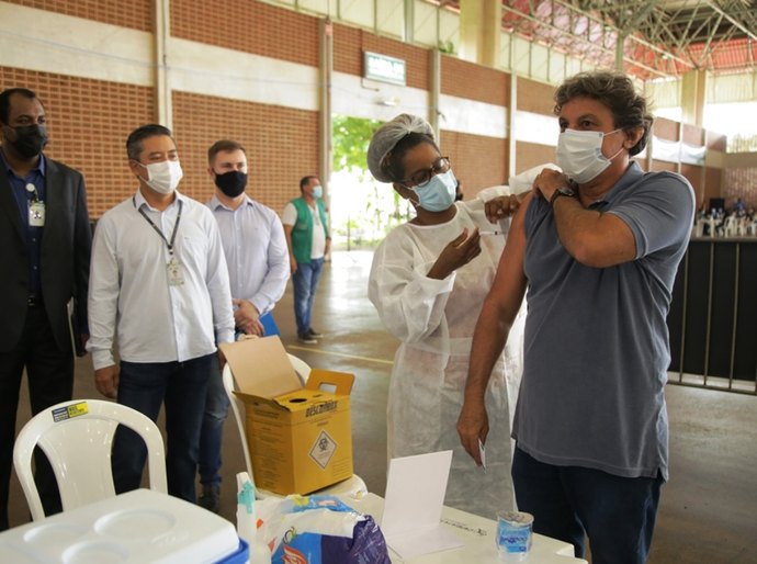TCE-MT fiscaliza Centro de Vacinação contra a Covid-19 em Cuiabá e pede lista nominal de vacinados