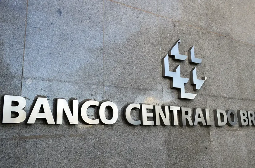 Mercado financeiro reduz previsão da inflação para 4,81%