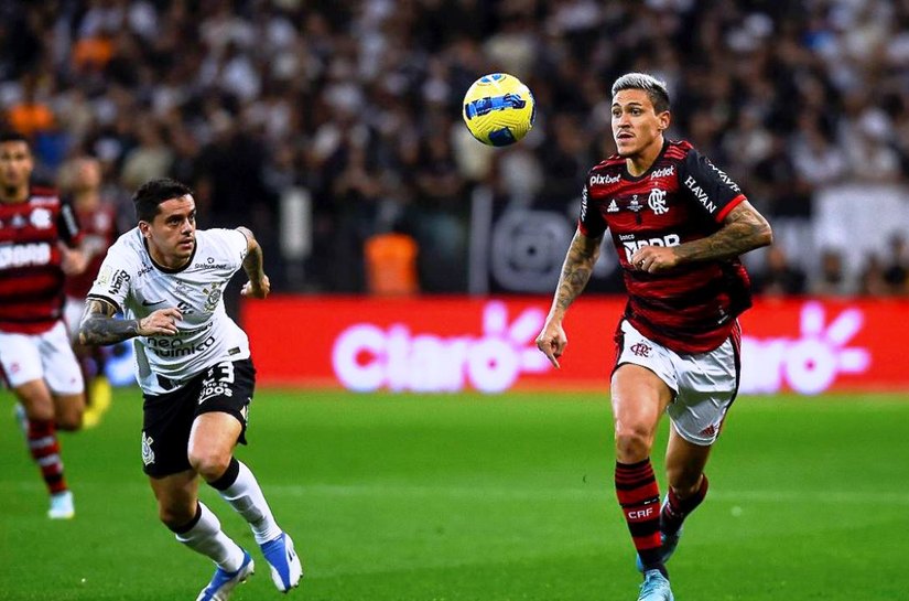 Flamengo vence Corinthians nos pênaltis e é tetracampeão da Copa do Brasil