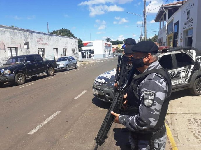 Polícia Militar prende suspeito de esfaquear vítima no bairro da Manga