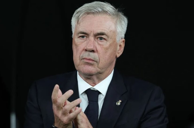 Real Madrid anuncia renovação com Ancelotti até 2026