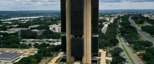 Banco Central eleva Selic para 15% ao ano, maior patamar desde 2006