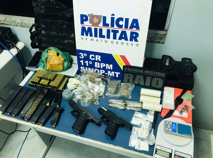 PM prende membro de facção criminosa com duas pistolas e 522 munições