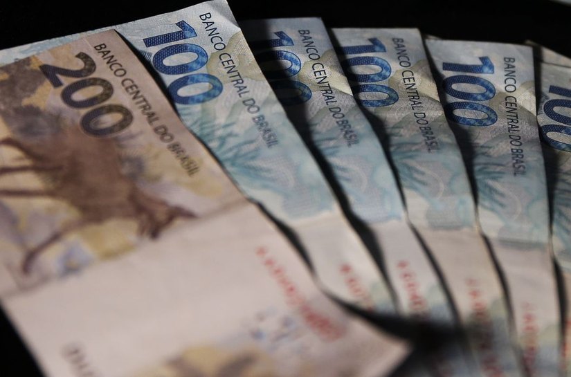 Brasileiros ainda não sacaram R$ 7,12 bilhões de valores a receber