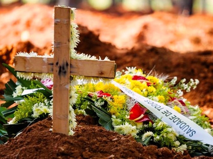 Casos e mortes por coronavírus no Brasil em 30 de agosto, segundo consórcio de veículos de imprensa