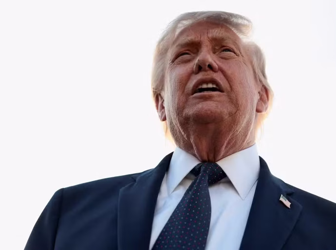 Trump diz que EUA não pagarão US$ 300 bilhões por reconstrução do Irã; valor consta no acordo de paz