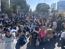 Marcha para Jesus reúne milhares de evangélicos nas ruas de SP neste feriado
