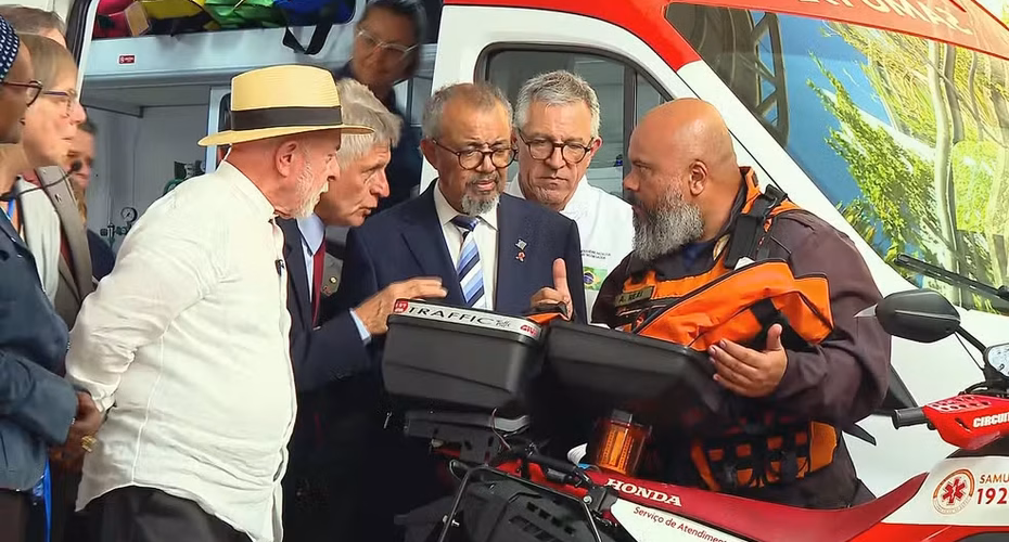 Lula pede que diretor da OMS leve recado a Trump sobre o SUS: 'Tratamento de saúde não é para rico'