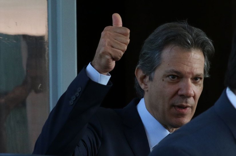 Reforma tributária será negociada após viagem de Lira, diz Haddad