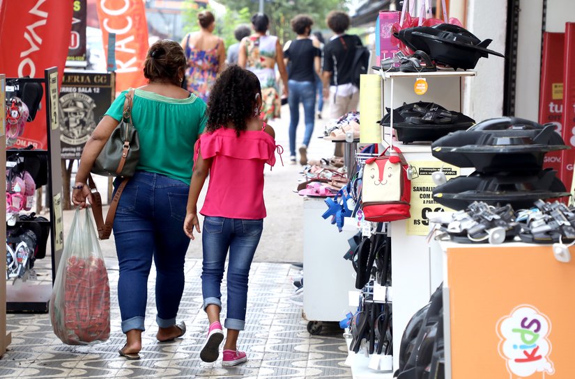 Procon orienta consumidores sobre contratação de festas e compra de presentes no Dia das Crianças
