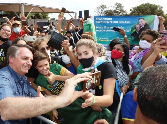 Cercado pela CPI, Bolsonaro intensifica ritmo de viagens para atacar opositores
