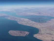 EUA anunciam ataque a instalações de mísseis do Irã no Estreito de Ormuz