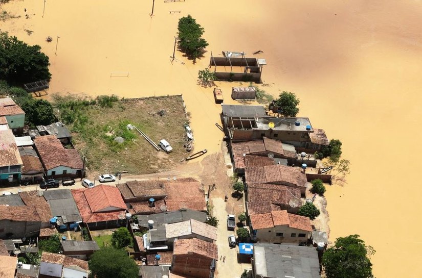 Governo deve enviar 90 médicos a regiões atingidas por chuvas na BA