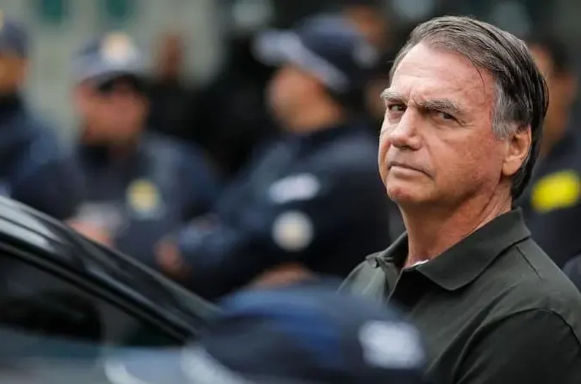 Decisão de Moraes foi 'prudente', e Bolsonaro fica mais perto de cumprir pena na cadeia, analisam especialistas