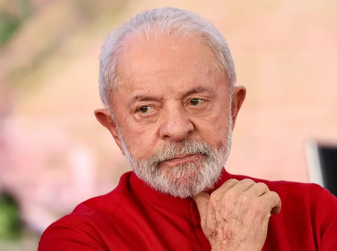 Lula deixa Belém e vai à Colômbia hoje rumo à Celac discutir Venezuela