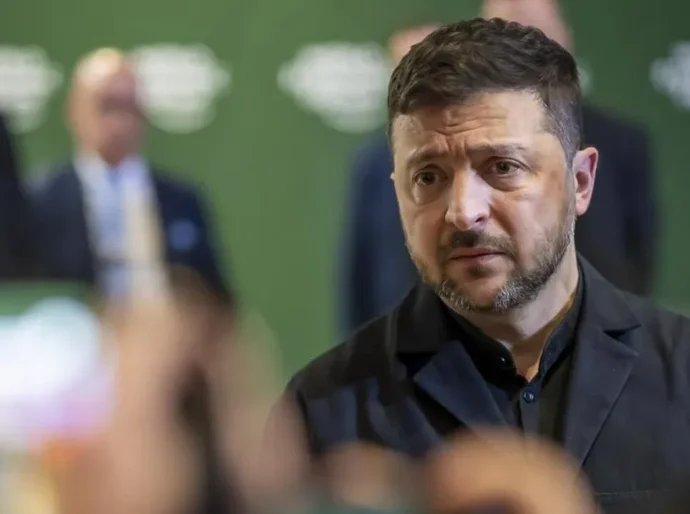 'Tudo gira em torno da terra': Zelensky diz que a Ucrânia conversará com os EUA e a Rússia