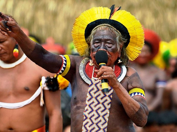 Cacique Raoni, voz global da defesa dos indígenas e do ambiente, é internado em terapia intensiva